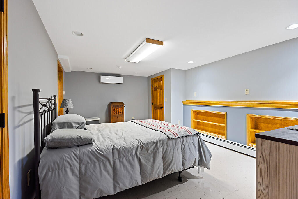 53 Mathews Avenue Waterville, ME 04901 - Photo 60 of 74 75_BP5A4416_DxO_mls