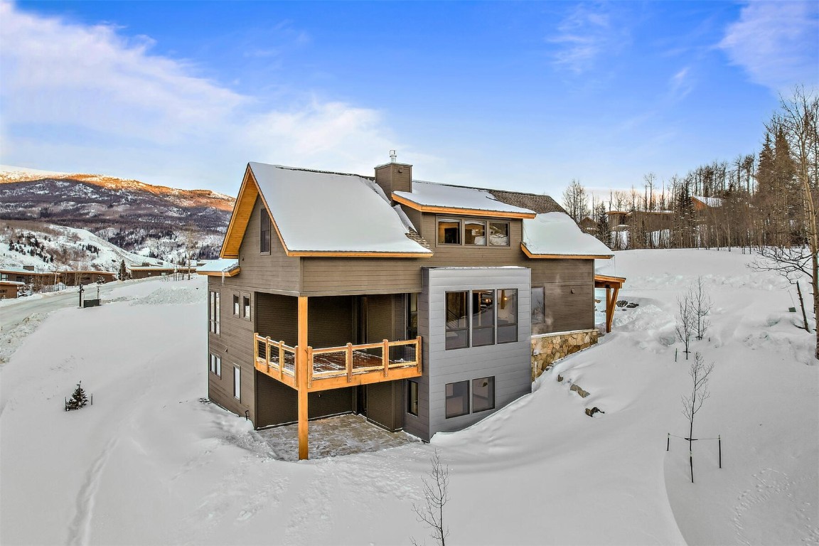 62 Vendette Road Silverthorne, CO 80498 - Photo 30 of 35 a view of a patio with a table and chairs