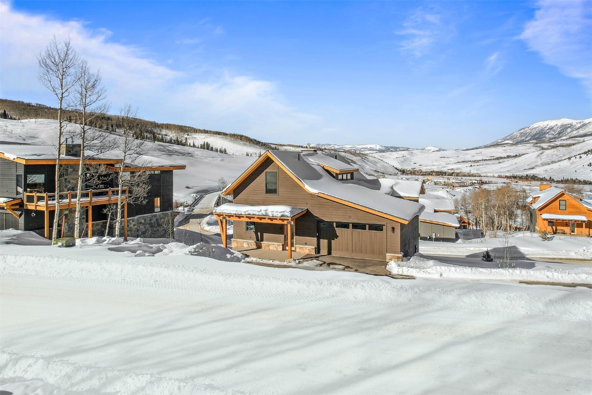 62 Vendette Road Silverthorne, CO 80498 - Photo 4 of 35 a view of a house with a outdoor space
