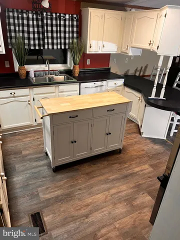 $159,900 | 764 Aspen Circle, Red Hill, PA 18076