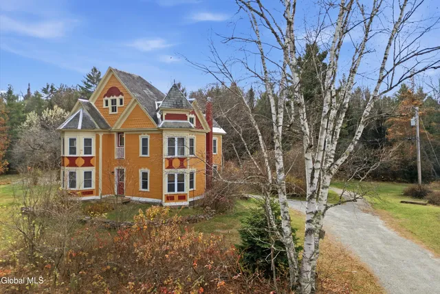 $795,000 | 330 Byrnes Road, Chester, NY 12853