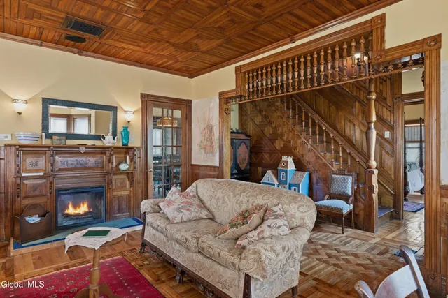 $795,000 | 330 Byrnes Road, Chester, NY 12853