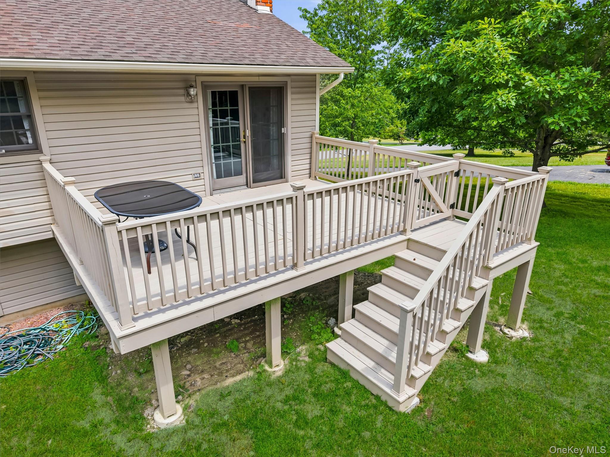 318 Beattie Road Washingtonville, NY 10992 - Photo 31 of 42 a view of a chair in a patio