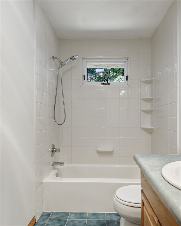 418 State Street Amherst, MA 01002 - Photo 19 of 39