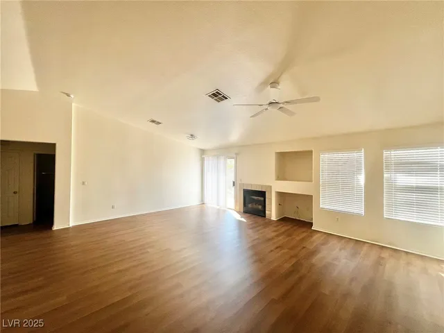 $2,045 | 10733 Esk Drive, Las Vegas, NV 89144