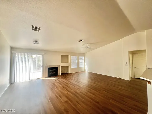 $2,045 | 10733 Esk Drive, Las Vegas, NV 89144