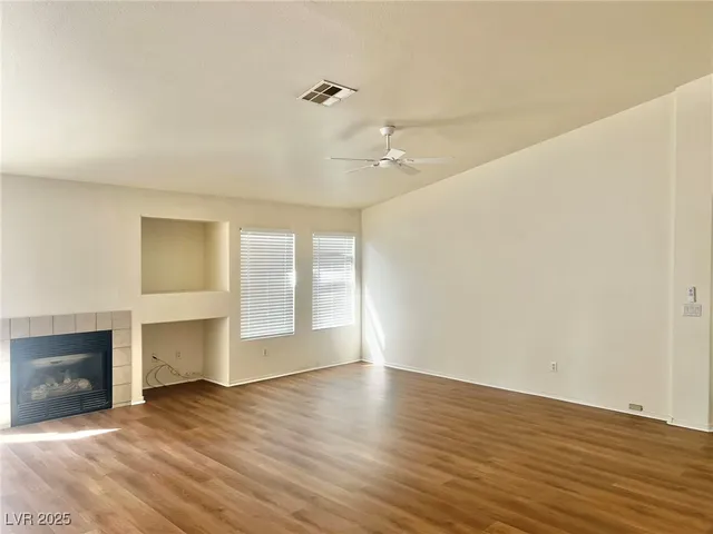 $2,045 | 10733 Esk Drive, Las Vegas, NV 89144