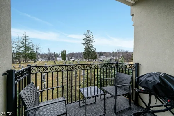 $405,000 | 16 Main Street, Unit D6, Sparta, NJ 07871