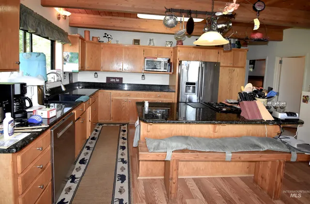 $489,000 | 1801 Old Peck Grade, Lenore, ID 83541