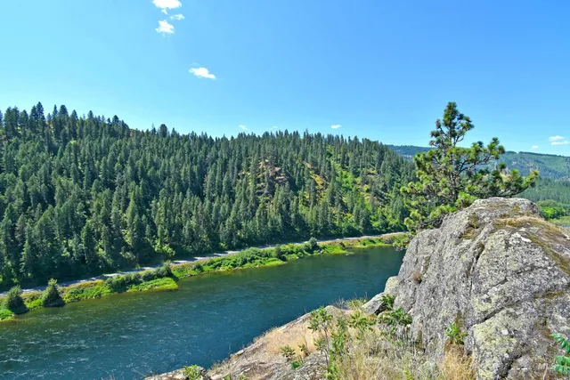 $489,000 | 1801 Old Peck Grade, Lenore, ID 83541