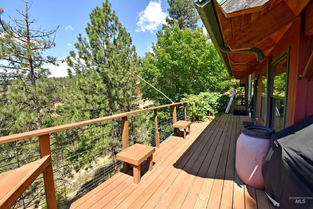 $489,000 | 1801 Old Peck Grade, Lenore, ID 83541