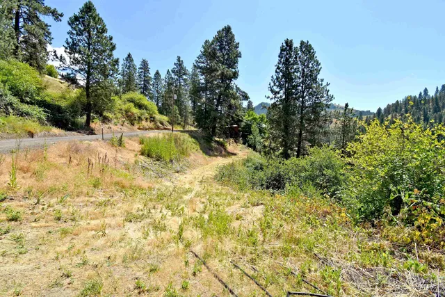 $489,000 | 1801 Old Peck Grade, Lenore, ID 83541