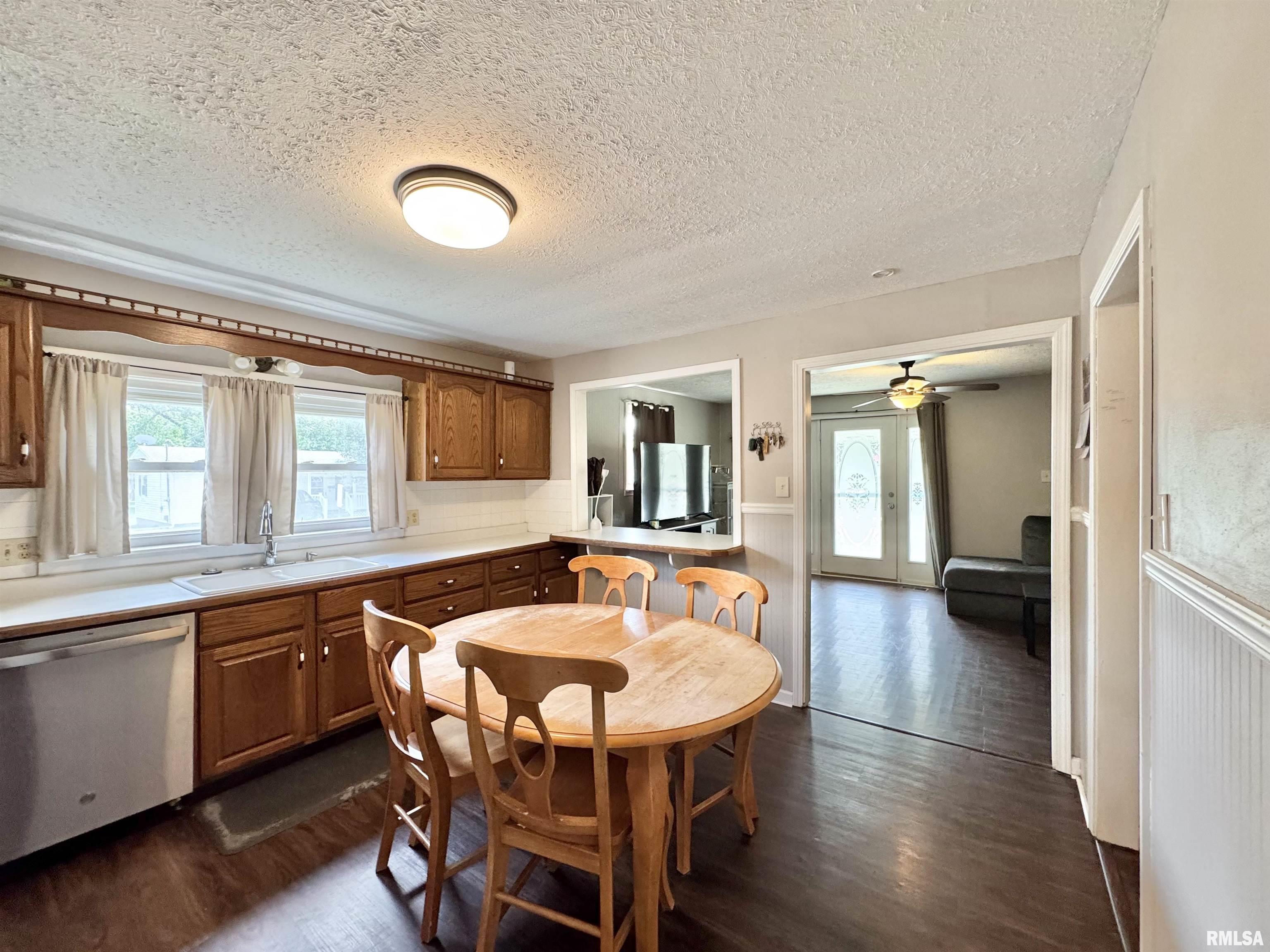 500 Kramer Street Carterville, IL 62918 - Photo 7 of 29