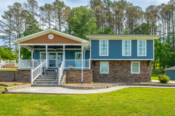 $400,000 | 133 County Road 206, Bridgeport, AL 35740