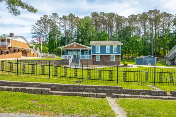 $400,000 | 133 County Road 206, Bridgeport, AL 35740