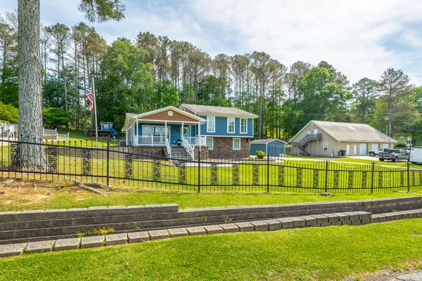 $400,000 | 133 County Road 206, Bridgeport, AL 35740