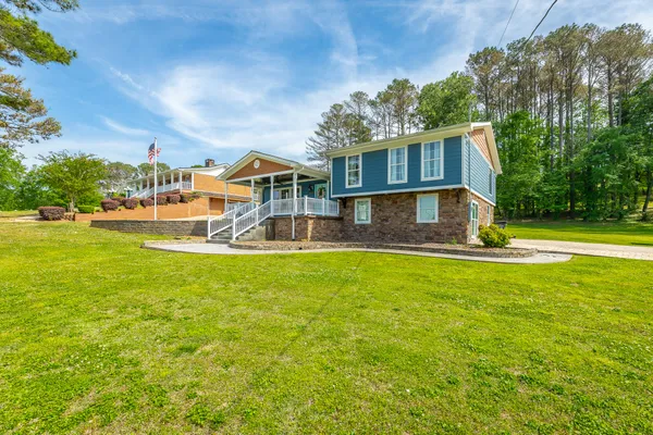 $400,000 | 133 County Road 206, Bridgeport, AL 35740