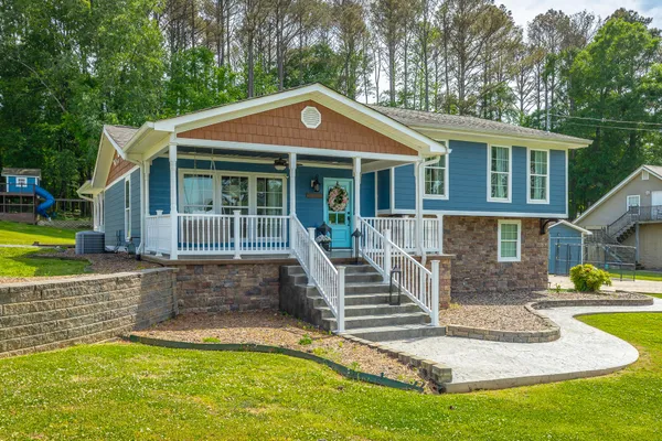 $400,000 | 133 County Road 206, Bridgeport, AL 35740