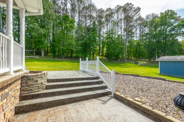 $400,000 | 133 County Road 206, Bridgeport, AL 35740