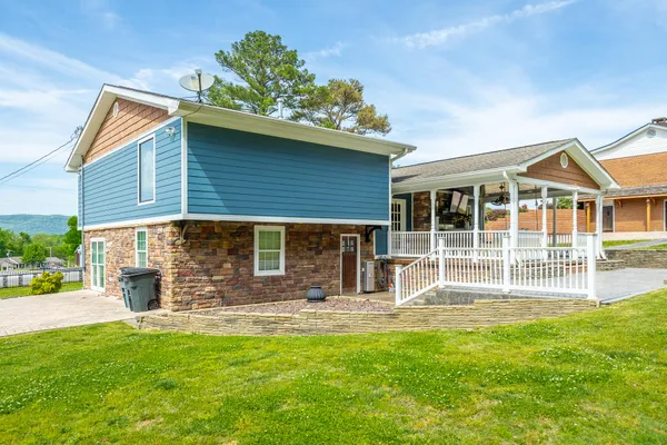 $400,000 | 133 County Road 206, Bridgeport, AL 35740