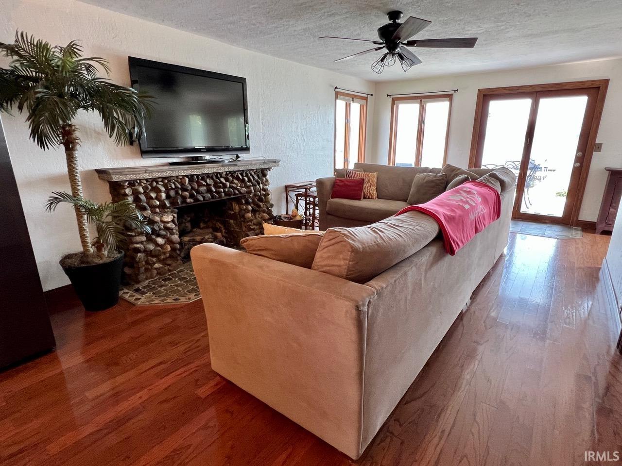 2018 Wolfs Point Drive Rochester, IN 46975 - Photo 11 of 32 Gallery Image 11