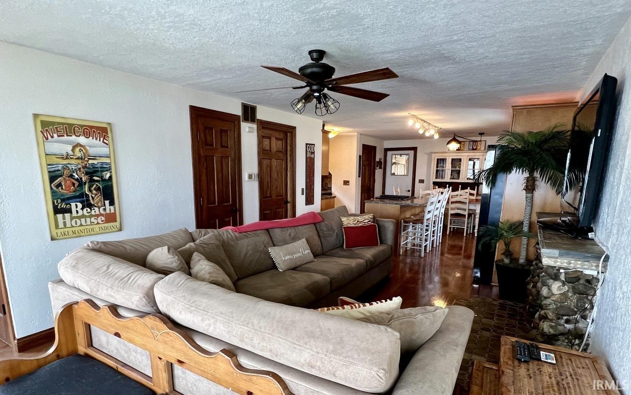 2018 Wolfs Point Drive Rochester, IN 46975 - Photo 12 of 32 Gallery Image 12