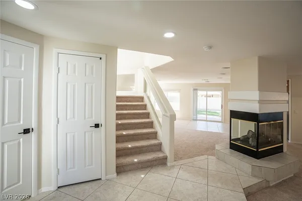 $2,390 | 9495 Lenox Crater Court, Las Vegas, NV 89148