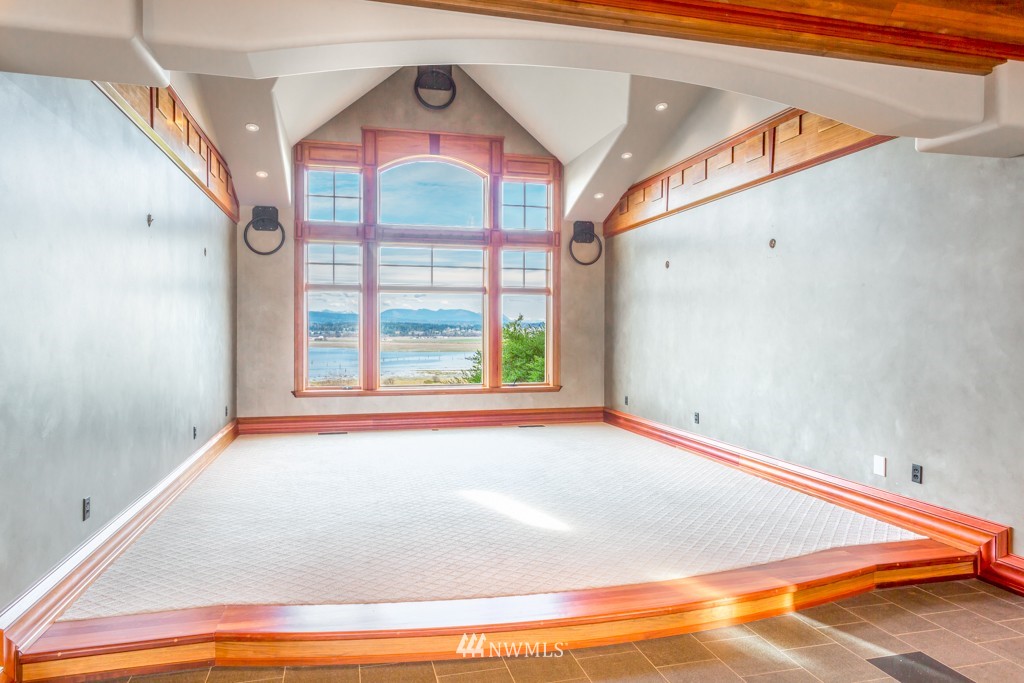 1018 North Good Road Camano Island, WA 98282 - Photo 7 of 25 Gallery Image 7
