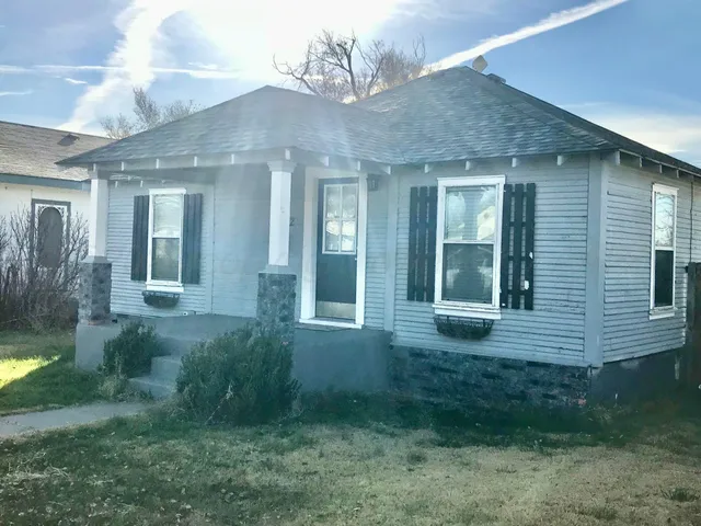 $1,200 | 2002 8th Avenue, Canyon, TX 79015