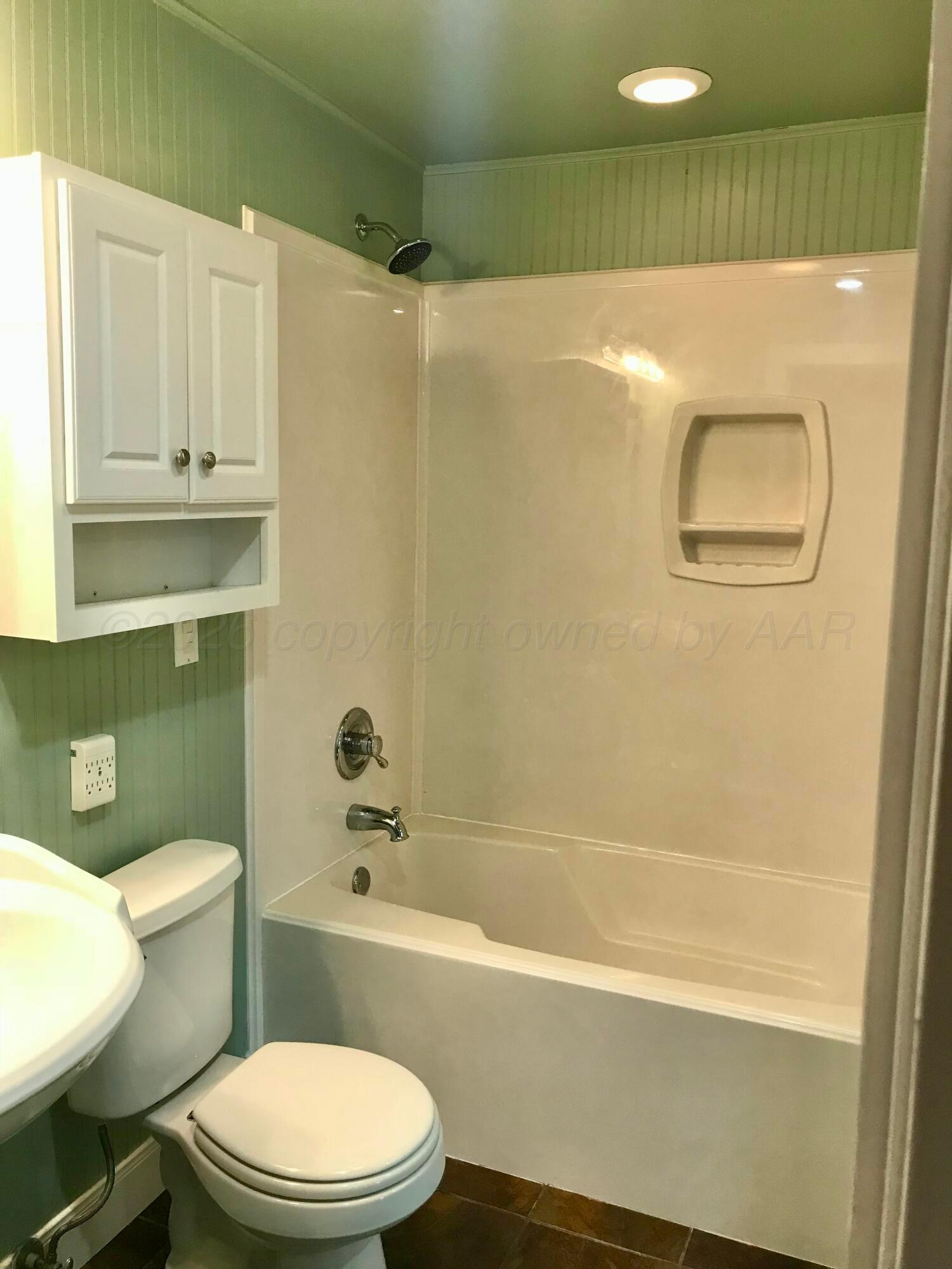 2002 8th Avenue Canyon, TX 79015 - Photo 10 of 11 Bathroom