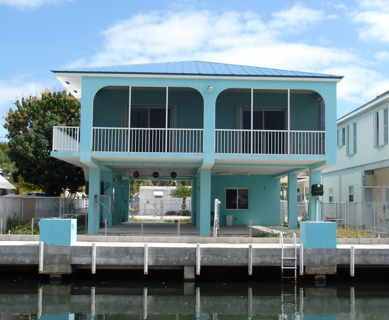 8 Pelican Road Key Largo, FL 33037 - Photo 1 of 17 Front of House
