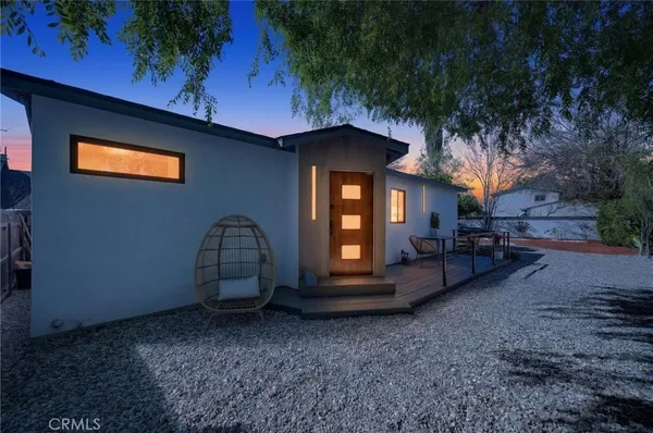 $1,499,888 | 261 North Oak Avenue, Pasadena, CA 91107