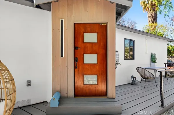 $1,499,888 | 261 North Oak Avenue, Pasadena, CA 91107