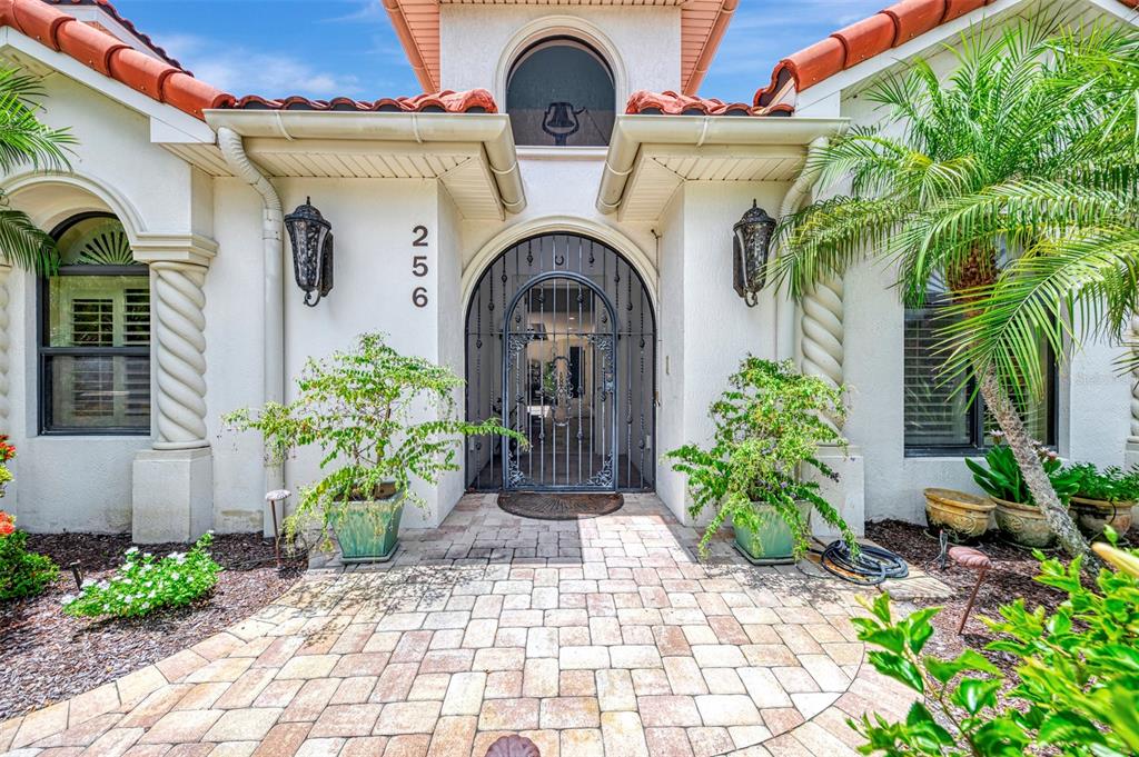 256 Pensacola Road Venice, FL 34285 - Photo 5 of 100