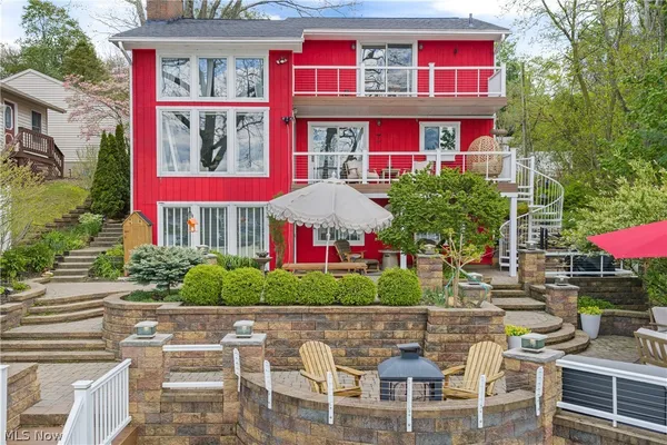 $974,000 | 405 Snow Avenue, Akron, OH 44319