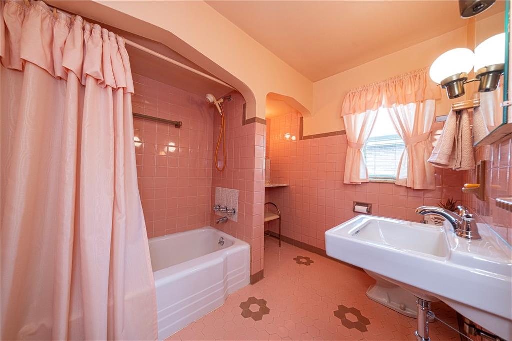 37 Colecrest Street Carnegie, PA 15106 - Photo 21 of 37 Gallery Image 21
