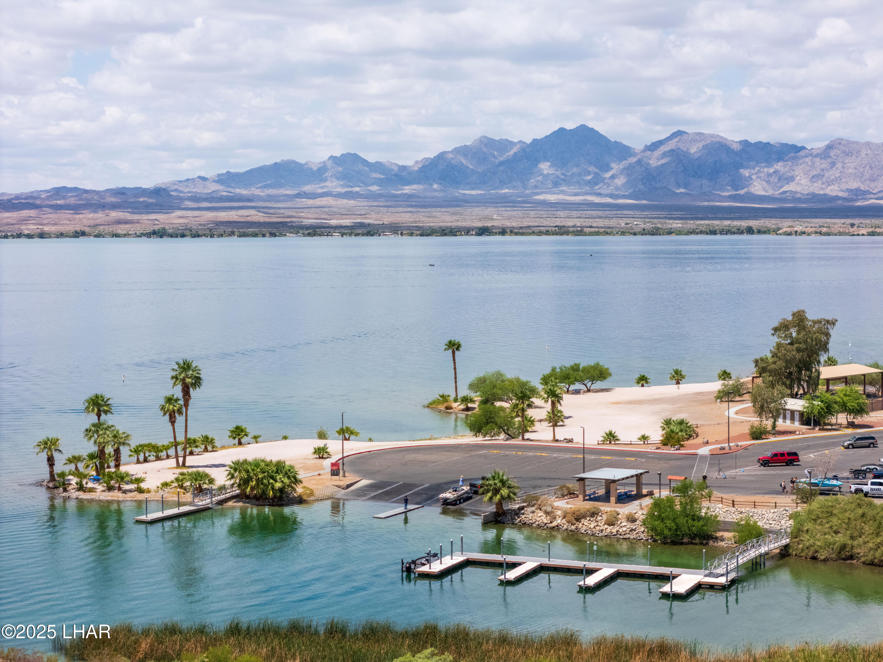 433 London Bridge Road, Unit B202 Lake Havasu City, AZ 86403 - Photo 54 of 63 Launch Ramps