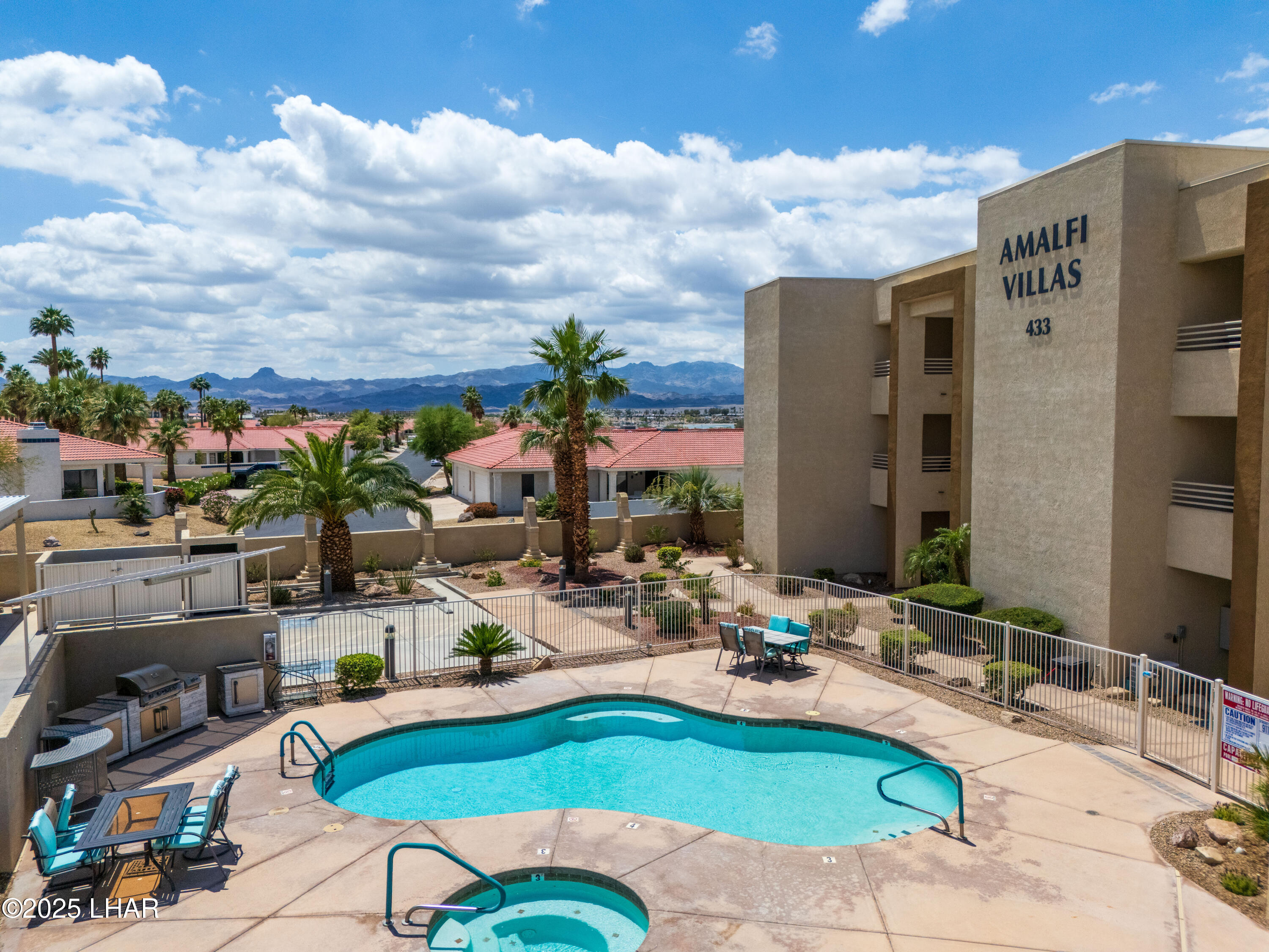 433 London Bridge Road, Unit B202 Lake Havasu City, AZ 86403 - Photo 7 of 63 Heated Pool and Spa