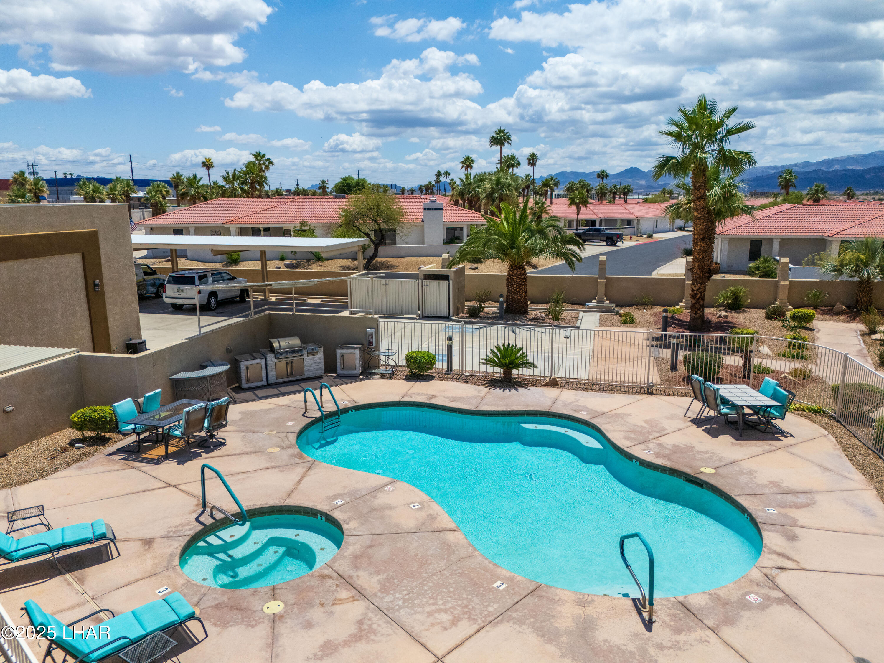 433 London Bridge Road, Unit B202 Lake Havasu City, AZ 86403 - Photo 10 of 63 You are Going to Love this Place!