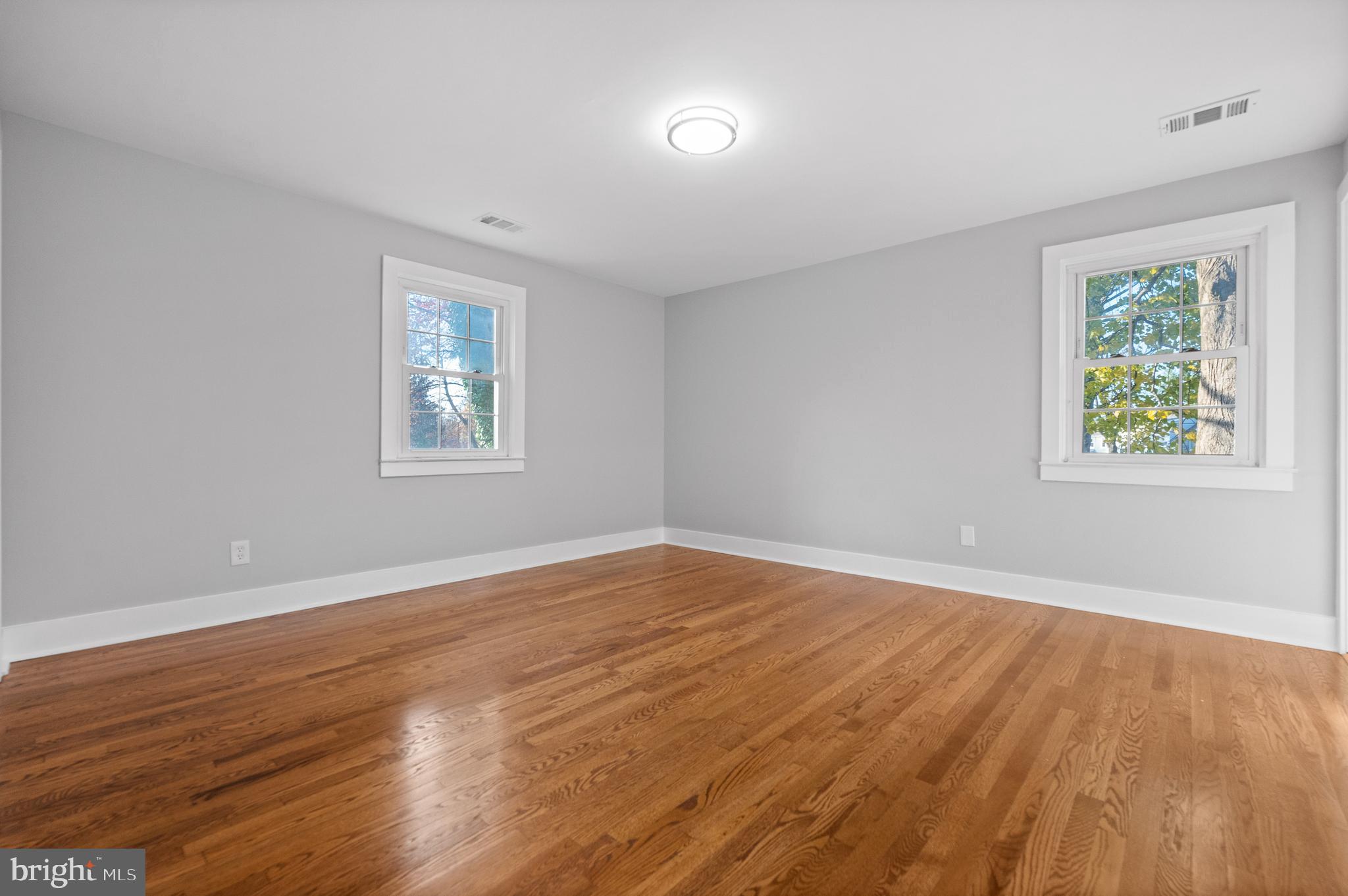 547 Walker Road Wayne, PA 19087 - Photo 20 of 38 Primary Bedroom