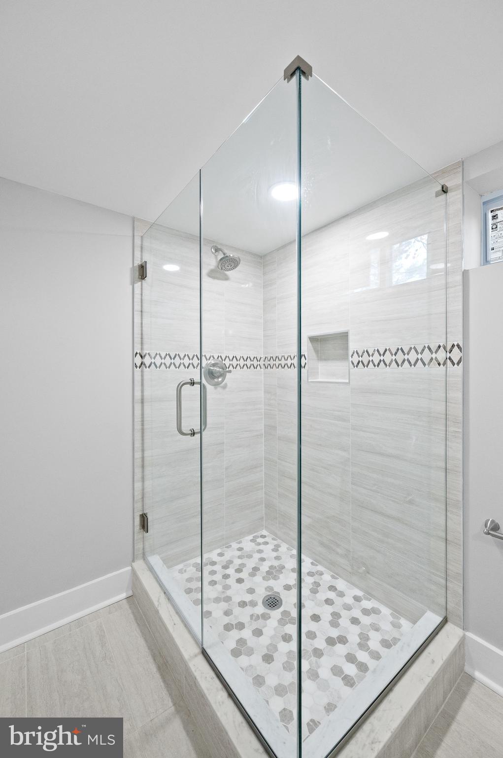 547 Walker Road Wayne, PA 19087 - Photo 22 of 38 Primary Bath