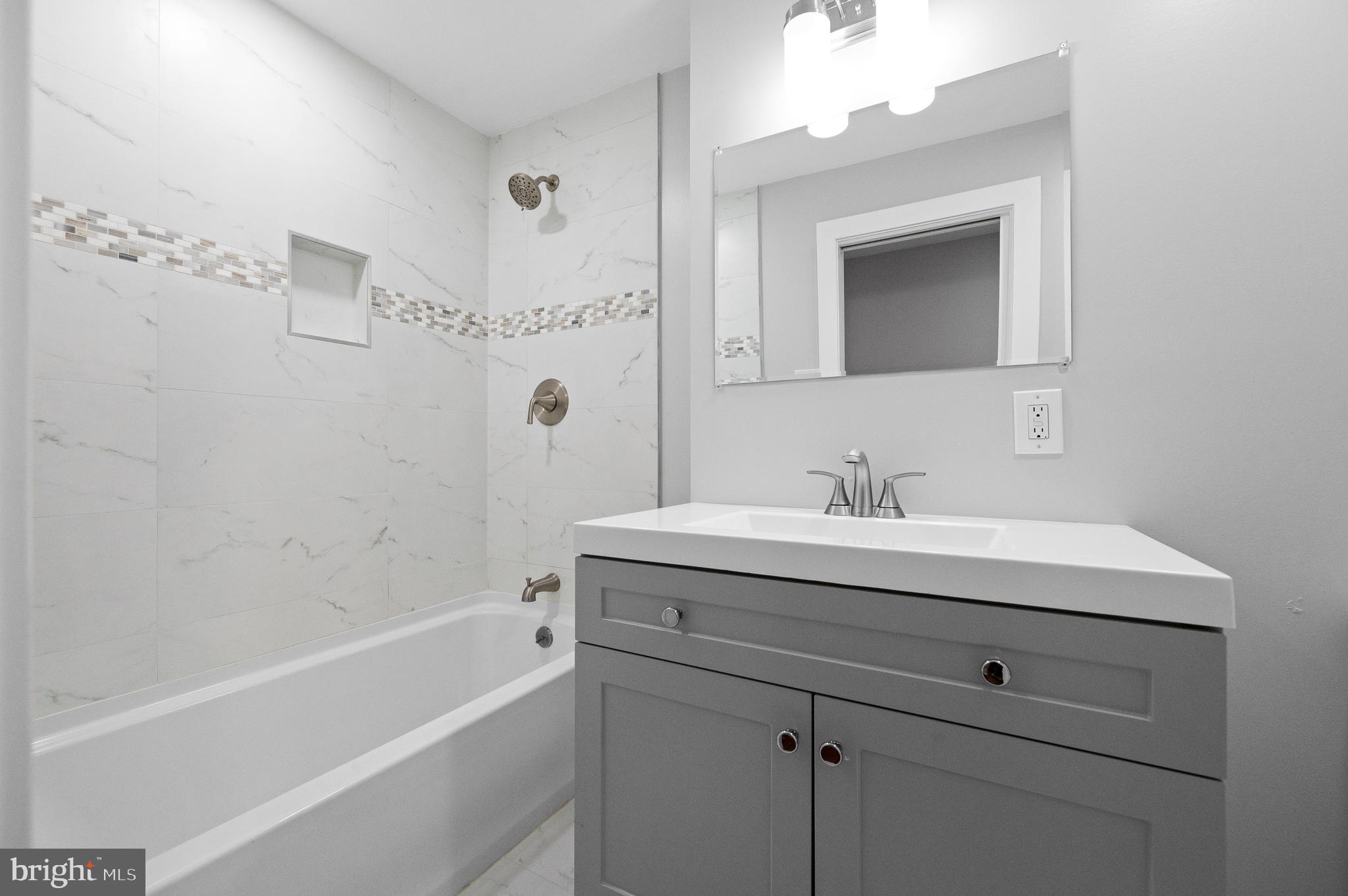 547 Walker Road Wayne, PA 19087 - Photo 25 of 38 Hall Bathroom