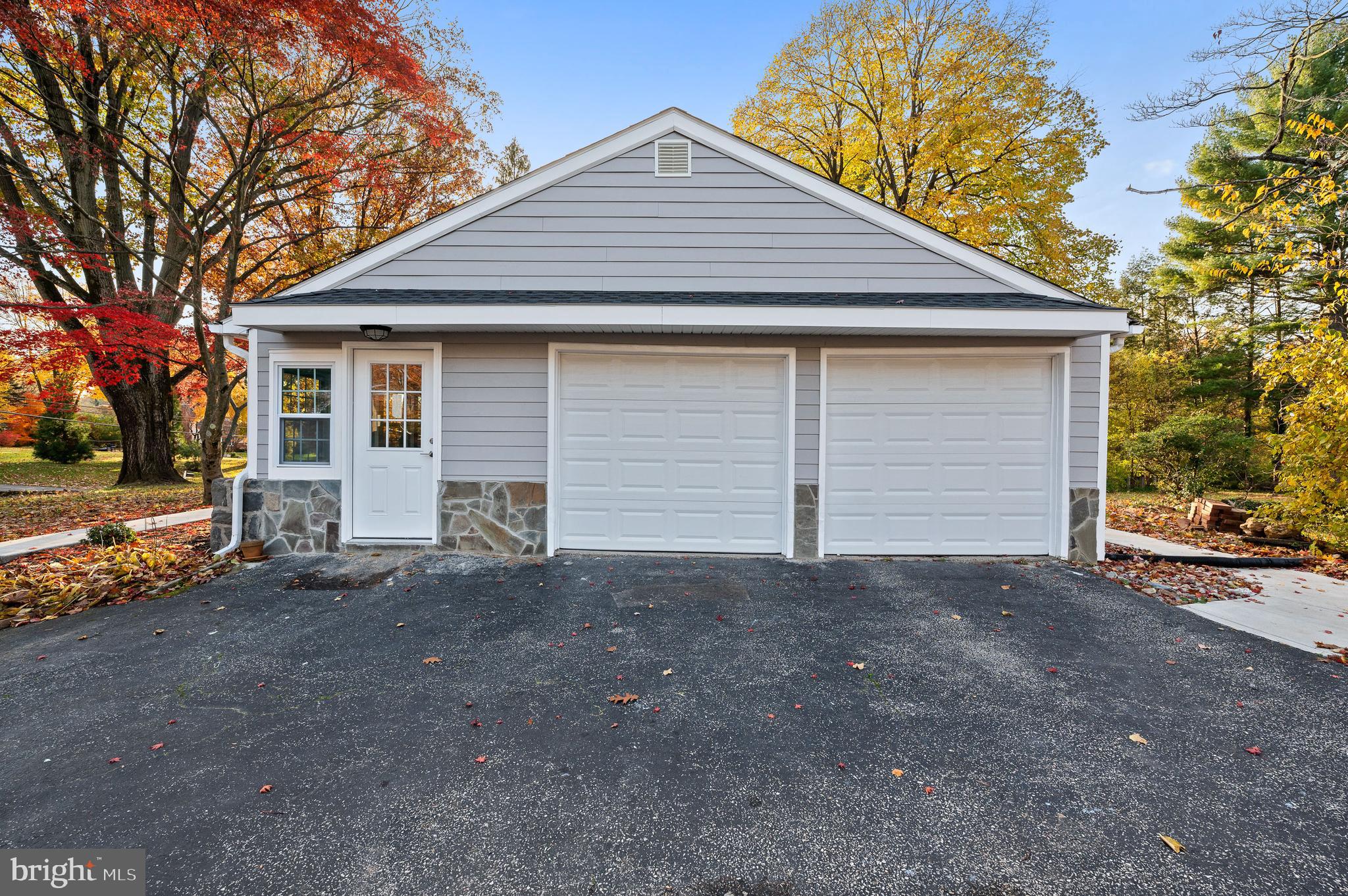 547 Walker Road Wayne, PA 19087 - Photo 38 of 38 Garage