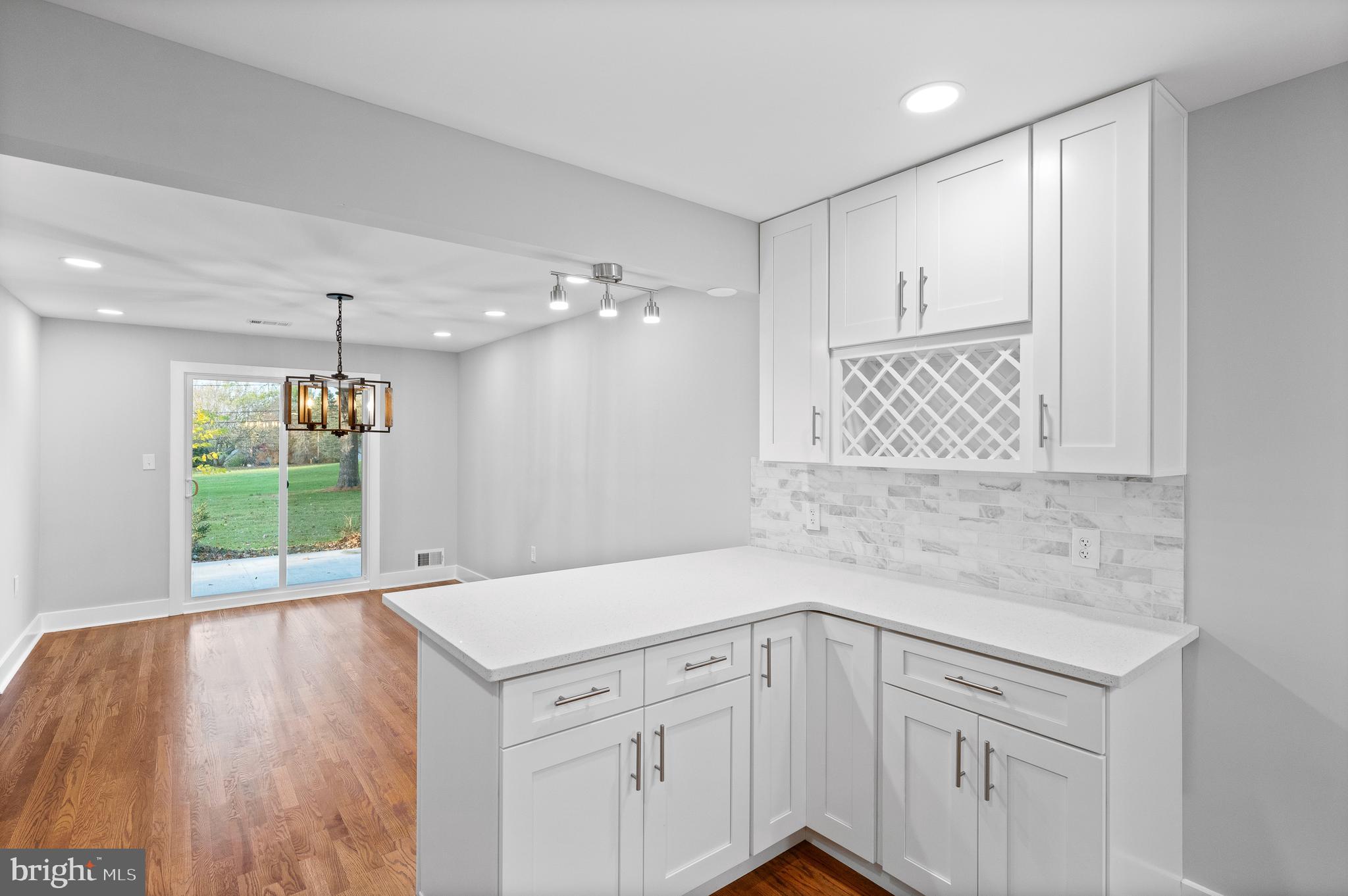 547 Walker Road Wayne, PA 19087 - Photo 6 of 38 Designer Kitchen