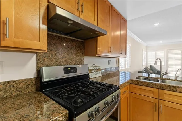 $3,900 | 14915 Harvest Street, Mission Hills, CA 91345