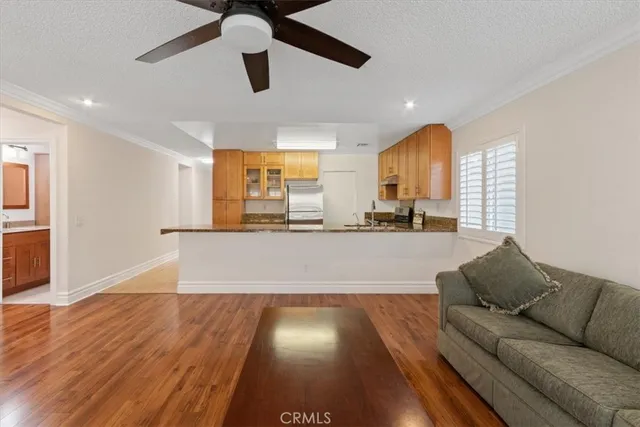 $3,900 | 14915 Harvest Street, Mission Hills, CA 91345