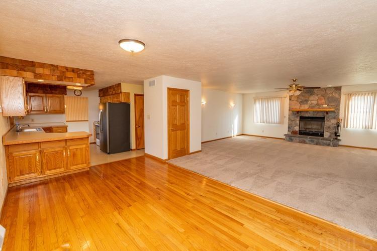 57965 South Apple Road Osceola, IN 46561 - Photo 8 of 36 Gallery Image 8