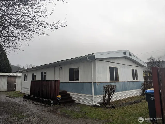 $165,000 | 161 1st Street, Morton, WA 98356