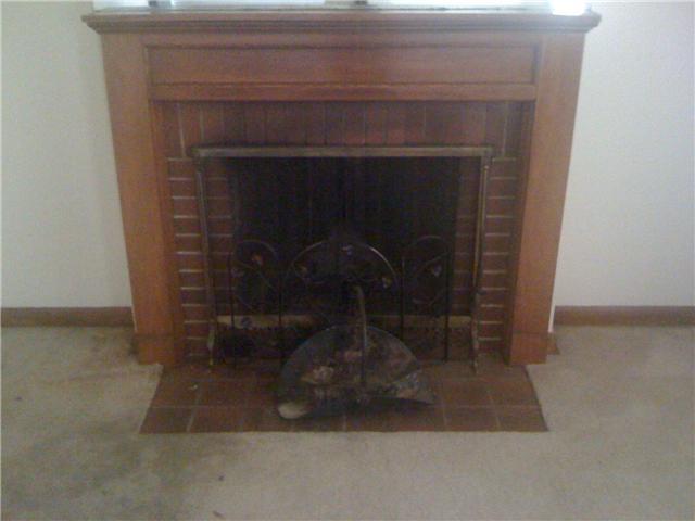 637 South Hampton Road Columbus, OH 43213 - Photo 4 of 5