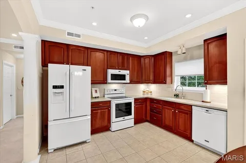 $275,000 | 2 Monarch Trace Court, Unit 108, Chesterfield, MO 63017